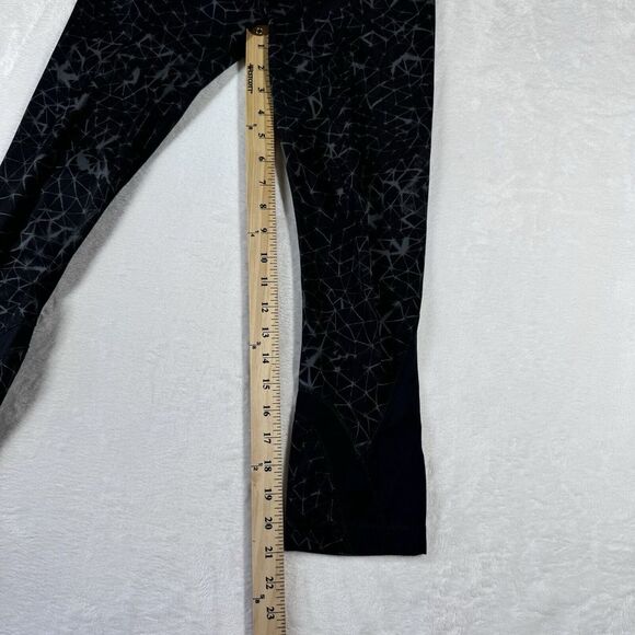 Lululemon Active Capri Black‎ Gray Womens 4 Gym CrossFit Athletic - Picture 12 of 12